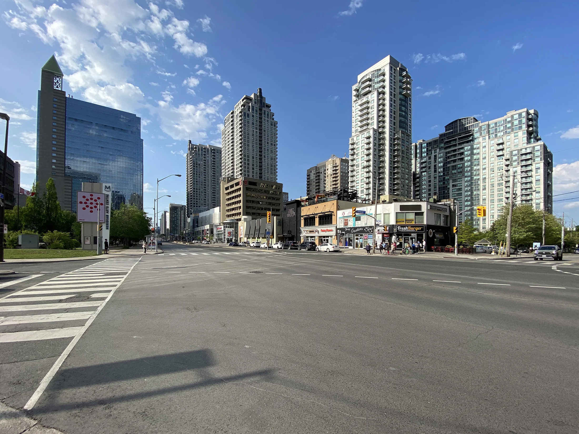 Yonge Street streetscape in North York Willowdale